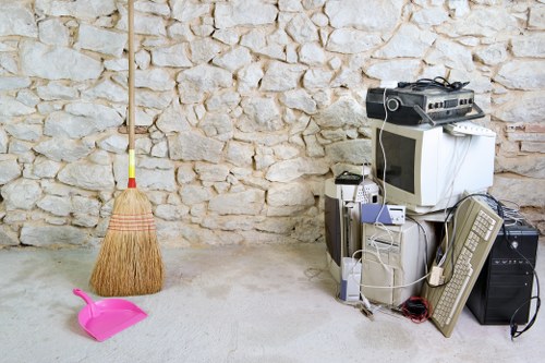 Choosing the right flat clearance company in Yeading