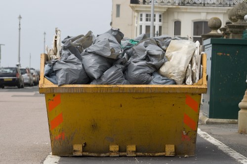 Commercial waste removal service in Yeading